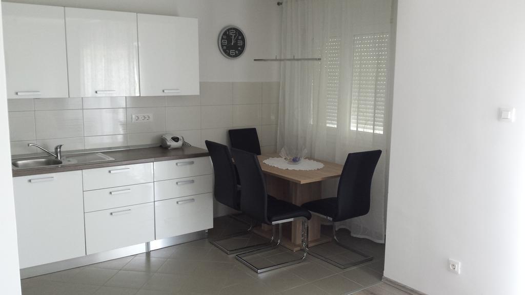 Apartament Apartman Zoja Mali Lošinj Zewnętrze zdjęcie